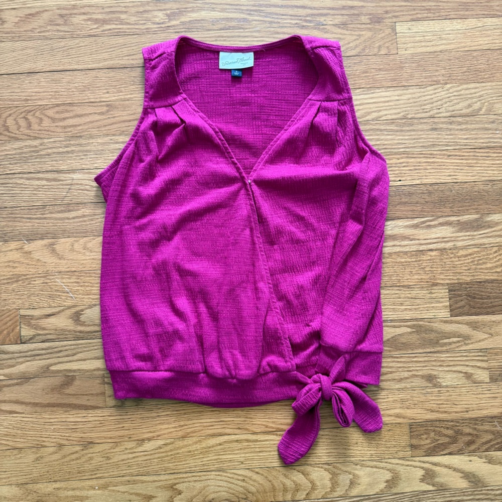 Universal Thread Fuchsia Knit Top